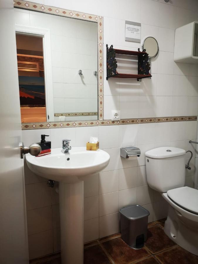 Hostal Costa De La Luz コニル・デ・ラ・フロンテラ エクステリア 写真